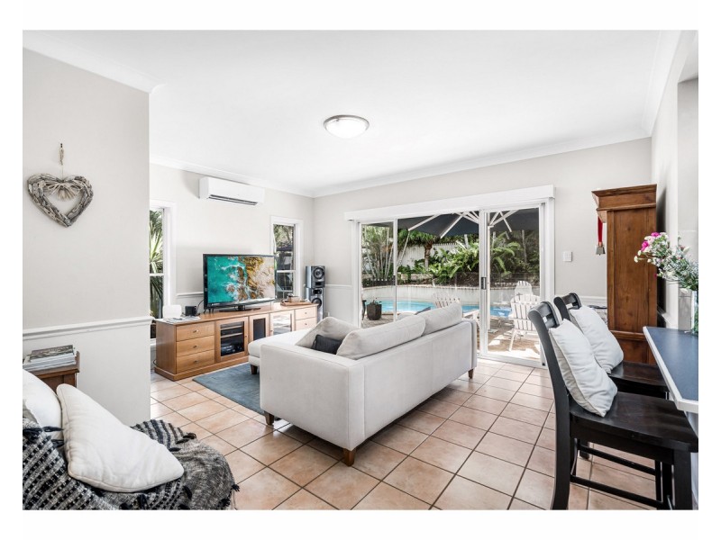 8 Major Court, Birkdale QLD 4159