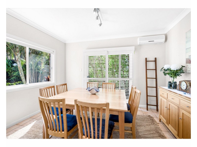 8 Major Court, Birkdale QLD 4159