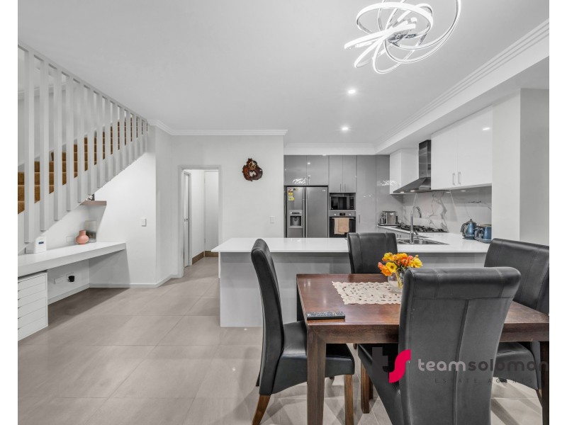 2/155 Middle Street, Cleveland QLD 4163