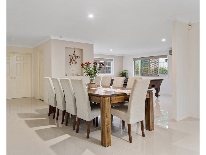 49 Bunker Road, Victoria Point QLD 4165