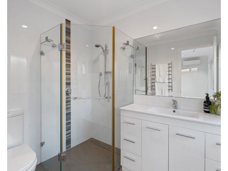 49 Bunker Road, Victoria Point QLD 4165