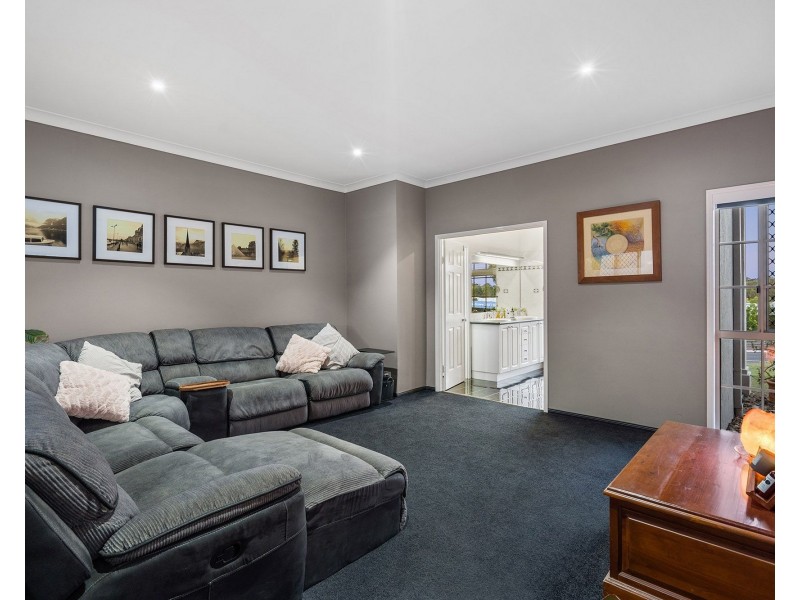 49 Bunker Road, Victoria Point QLD 4165