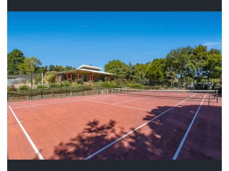 22 Keswick Place, Redland Bay QLD 4165