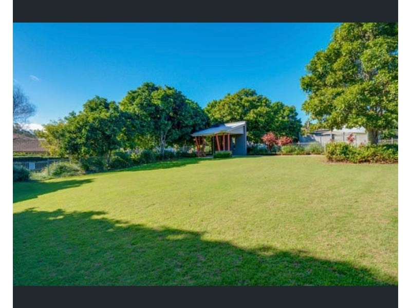 22 Keswick Place, Redland Bay QLD 4165