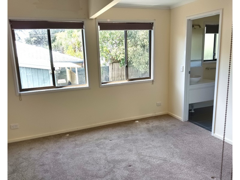 37 Phillips Street, Coochiemudlo Island QLD 4184