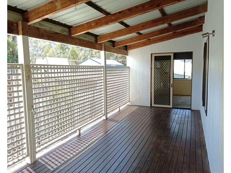 37 Phillips Street, Coochiemudlo Island QLD 4184