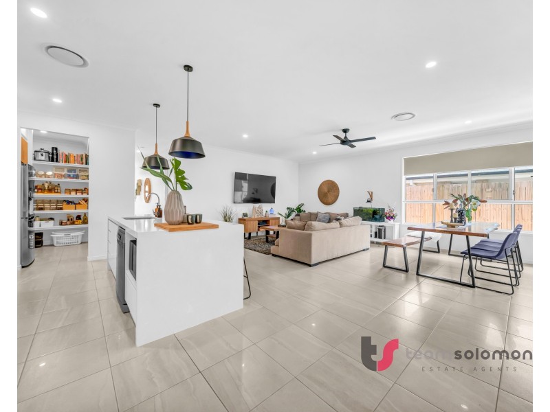 40 Woodside Way, Thornlands QLD 4164