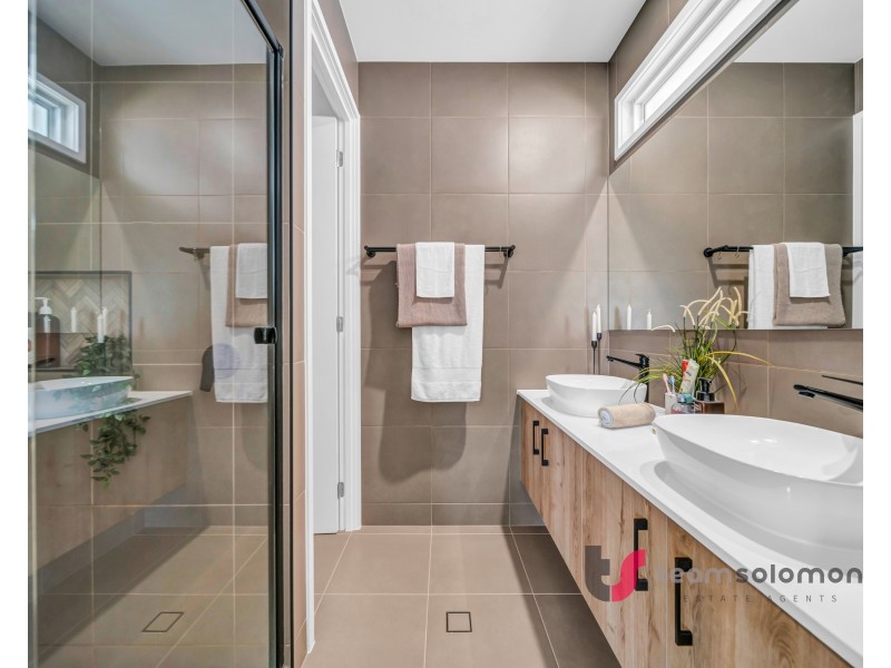 40 Woodside Way, Thornlands QLD 4164