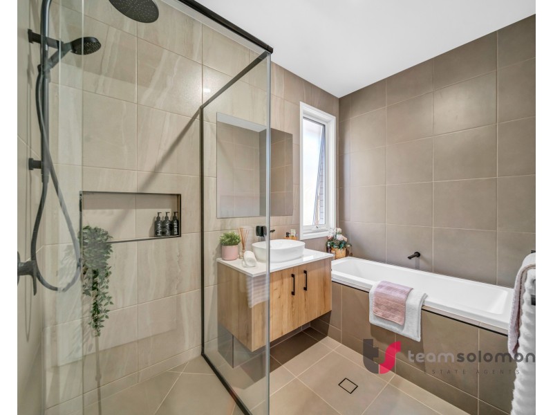 40 Woodside Way, Thornlands QLD 4164