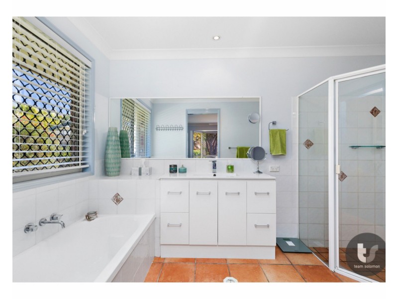 8 Laurance Court, Wellington Point QLD 4160