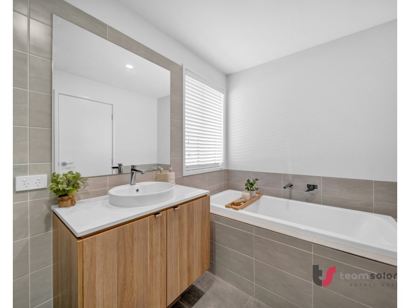 25 McMillan Road, Alexandra Hills QLD 4161