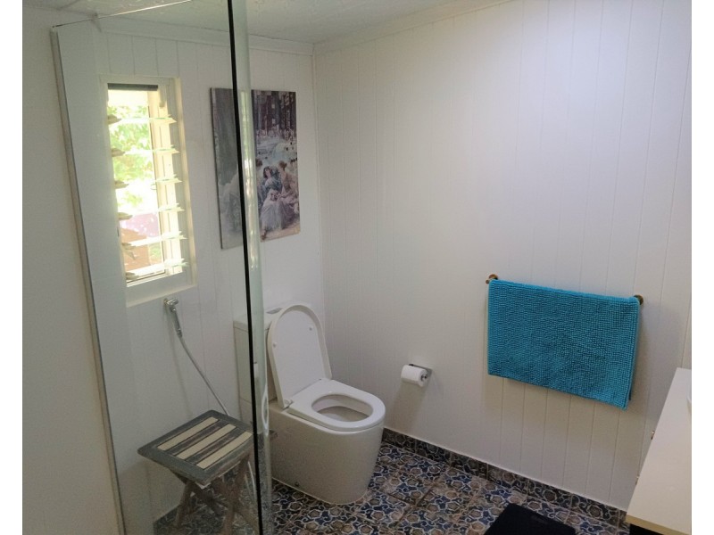 11 Welsby Street, Coochiemudlo Island QLD 4184