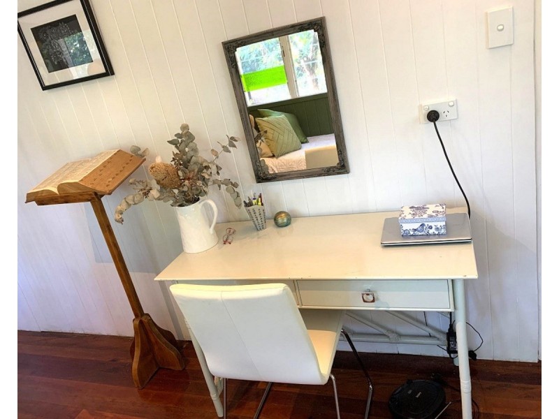 11 Welsby Street, Coochiemudlo Island QLD 4184