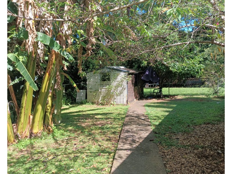 11 Welsby Street, Coochiemudlo Island QLD 4184