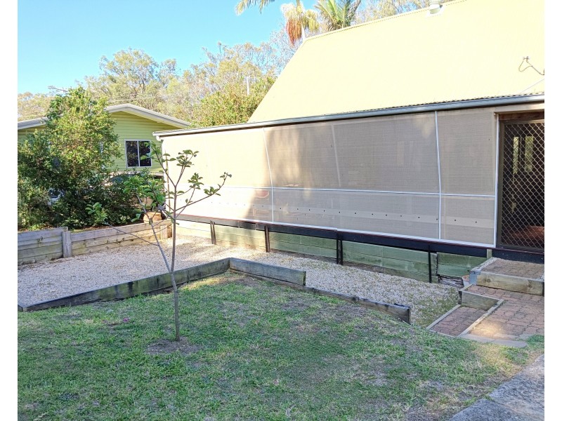 64 Elizabeth Street, Coochiemudlo Island QLD 4184