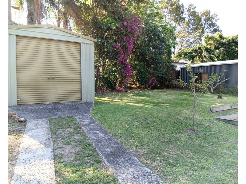 64 Elizabeth Street, Coochiemudlo Island QLD 4184
