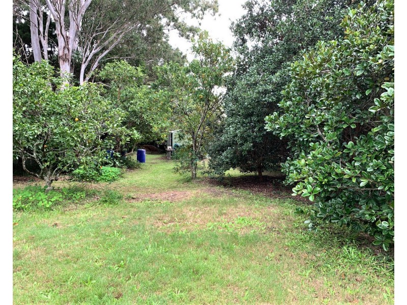 22-24 Mooroondu Street, Coochiemudlo Island QLD 4184