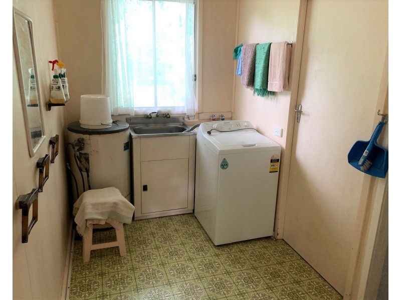 22-24 Mooroondu Street, Coochiemudlo Island QLD 4184