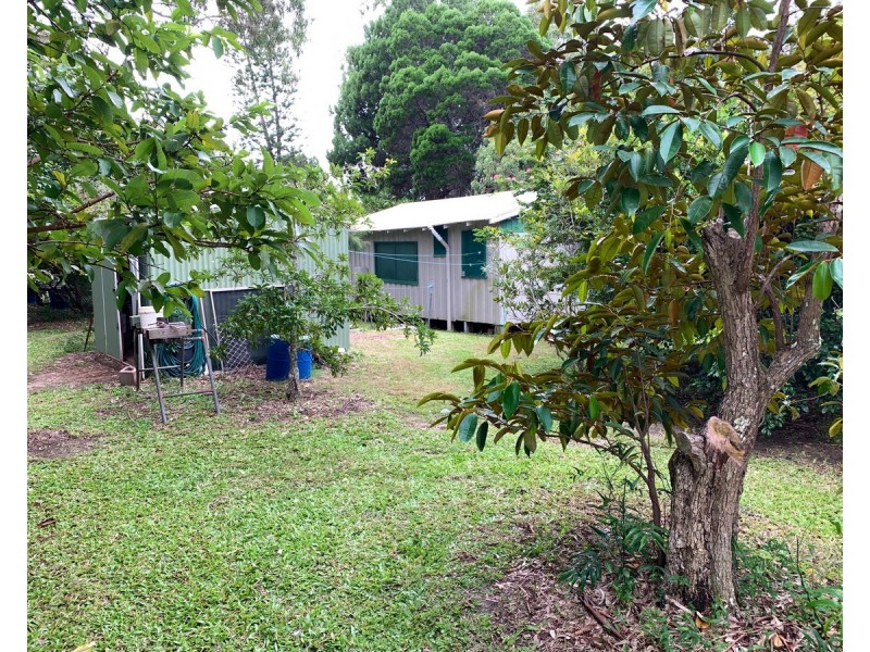 22-24 Mooroondu Street, Coochiemudlo Island QLD 4184