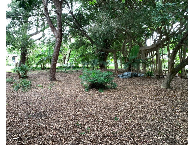 22-24 Mooroondu Street, Coochiemudlo Island QLD 4184