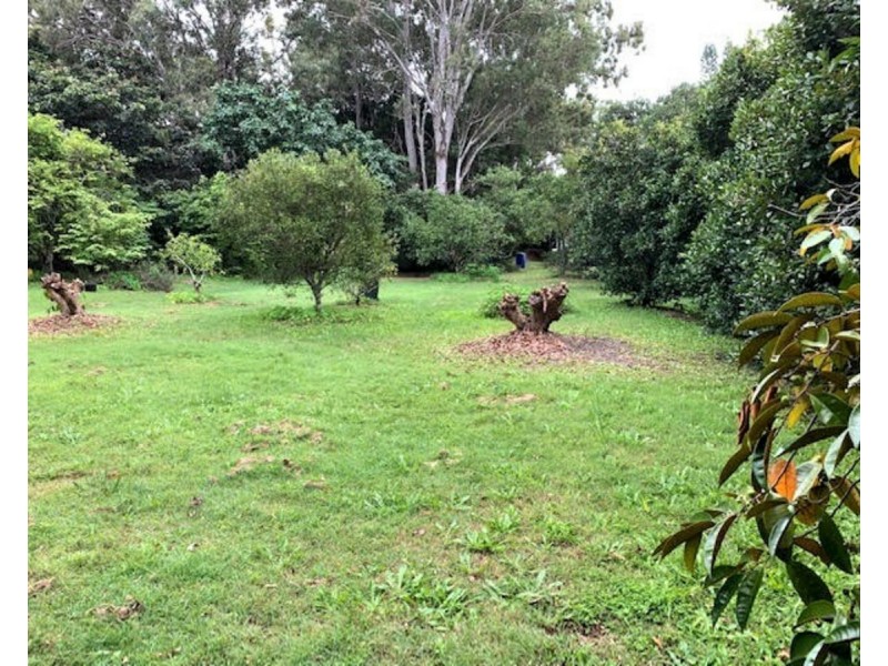 22-24 Mooroondu Street, Coochiemudlo Island QLD 4184