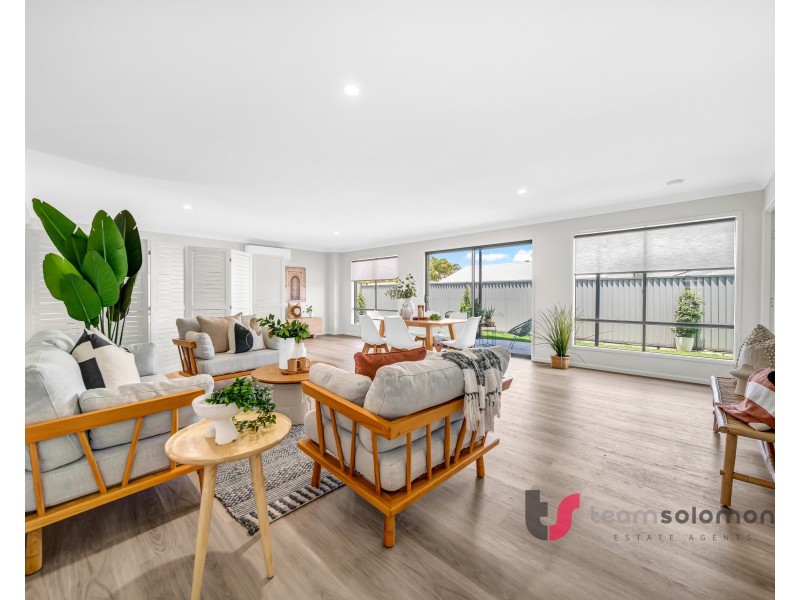 2/13 Yeo Street, Victoria Point QLD 4165