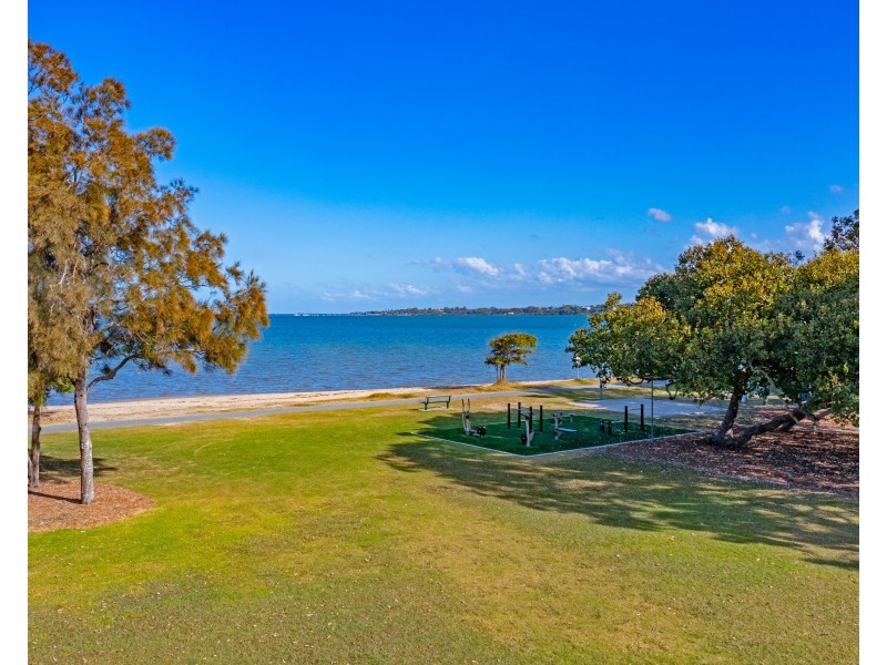 2/13 Yeo Street, Victoria Point QLD 4165