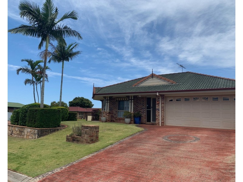 8 Courtney Place, Redland Bay QLD 4165