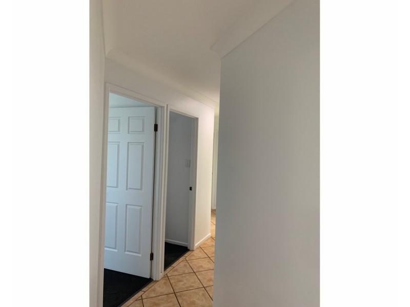 8 Courtney Place, Redland Bay QLD 4165