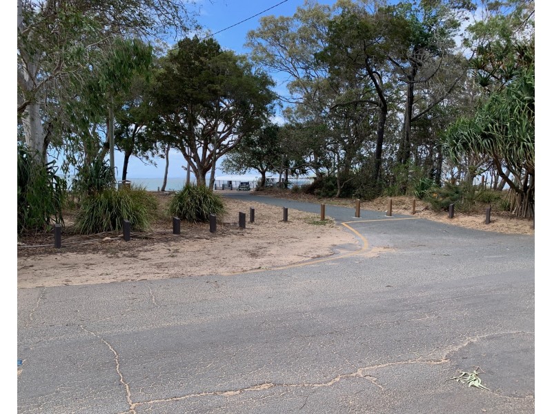 24 Victoria Parade, Coochiemudlo Island QLD 4184