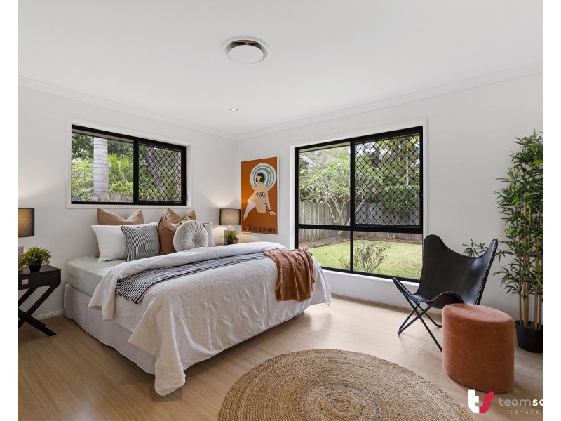 7 Kimbolton Drive, Redland Bay QLD 4165