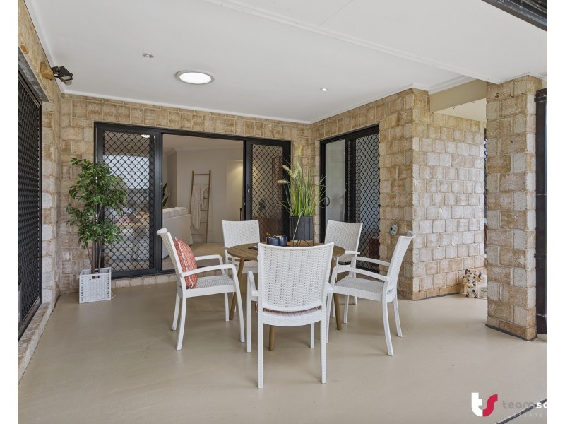 7 Kimbolton Drive, Redland Bay QLD 4165