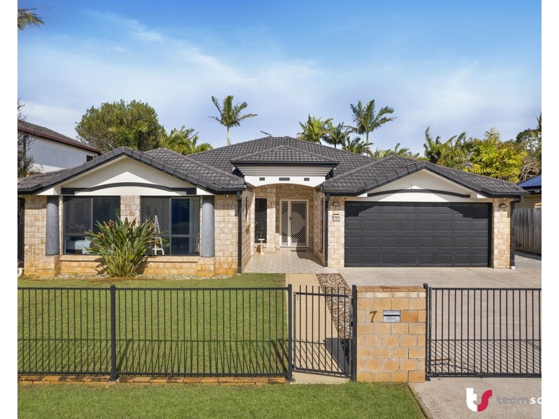 7 Kimbolton Drive, Redland Bay QLD 4165