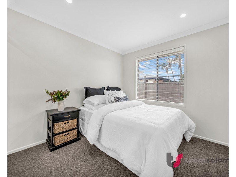 18 Mill Street, Redland Bay QLD 4165