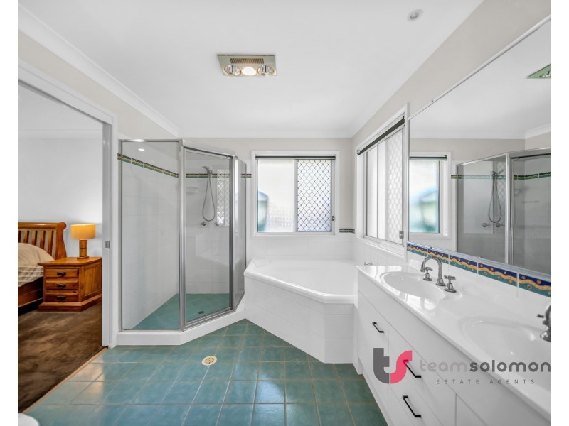 18 Malcomia Street, Redland Bay QLD 4165