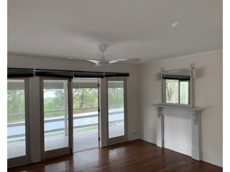 2 Pandanus Street, Coochiemudlo Island QLD 4184