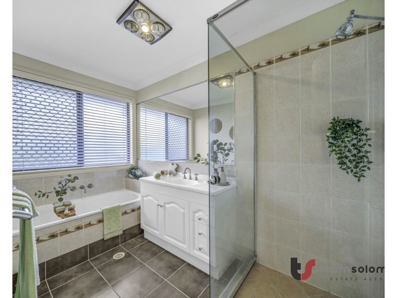 19 Creekwood Street, Victoria Point QLD 4165