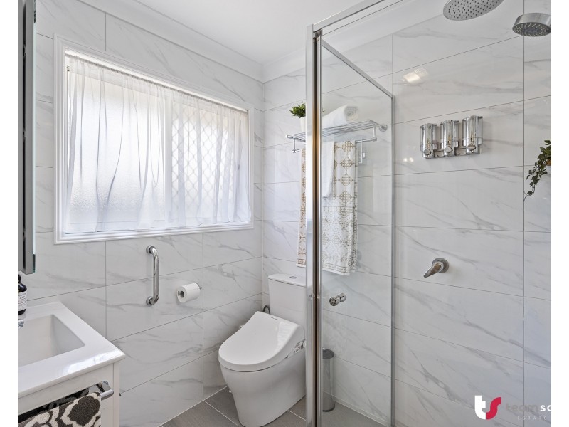 30 Seagull Street, Victoria Point QLD 4165