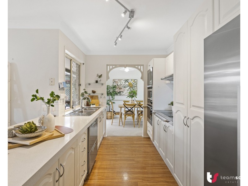 30 Seagull Street, Victoria Point QLD 4165