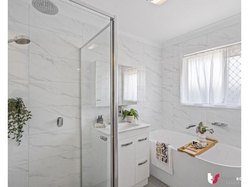 30 Seagull Street, Victoria Point QLD 4165