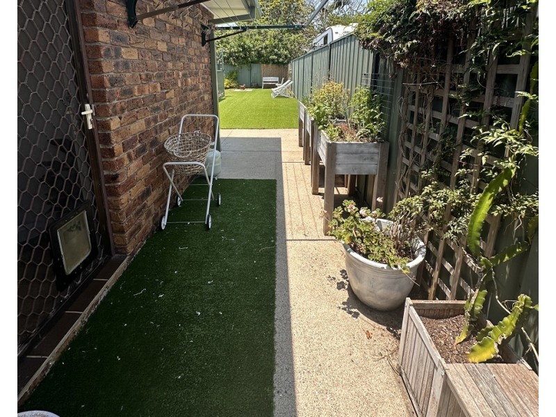 8 Camira Street, Alexandra Hills QLD 4161