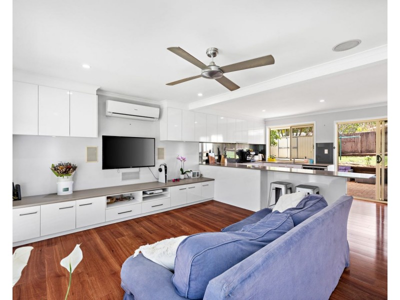 94 Crotona Road E, Alexandra Hills QLD 4161