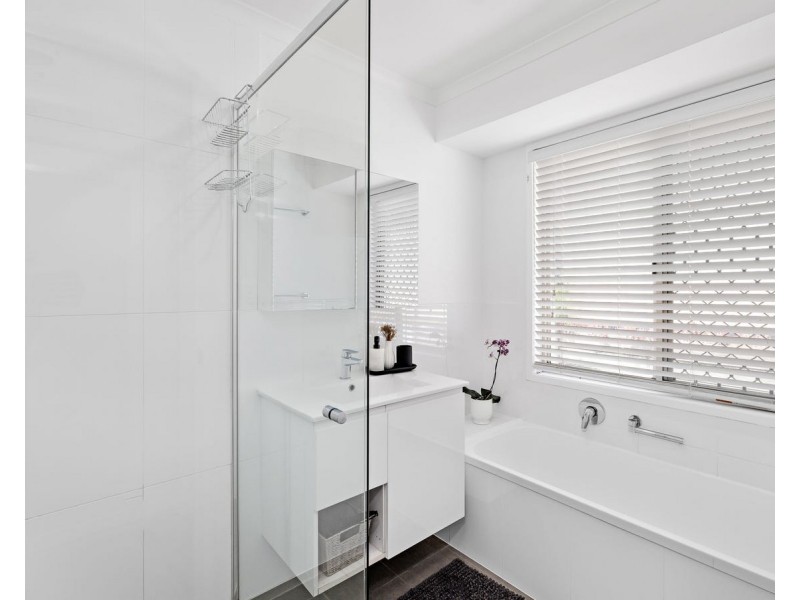 94 Crotona Road E, Alexandra Hills QLD 4161
