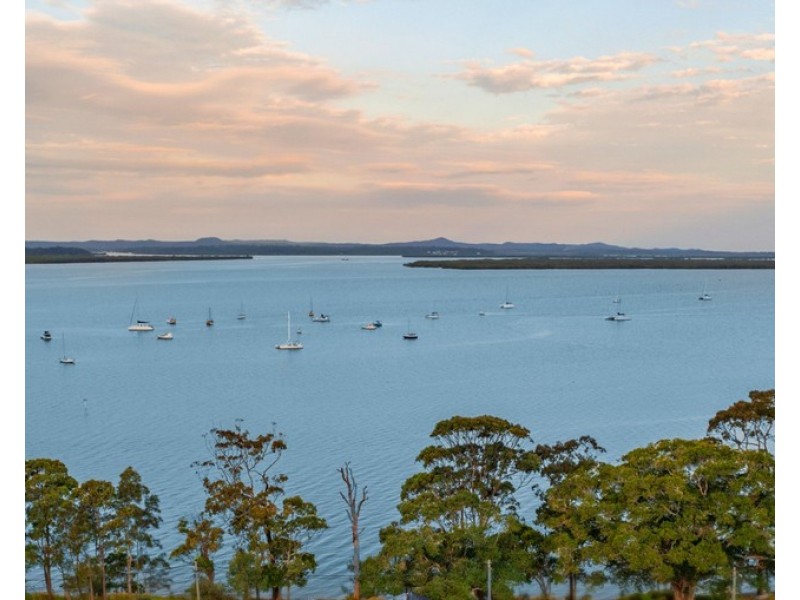 333 Esplanade, Redland Bay QLD 4165