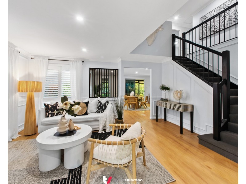 2 Shaw Place, Redland Bay QLD 4165