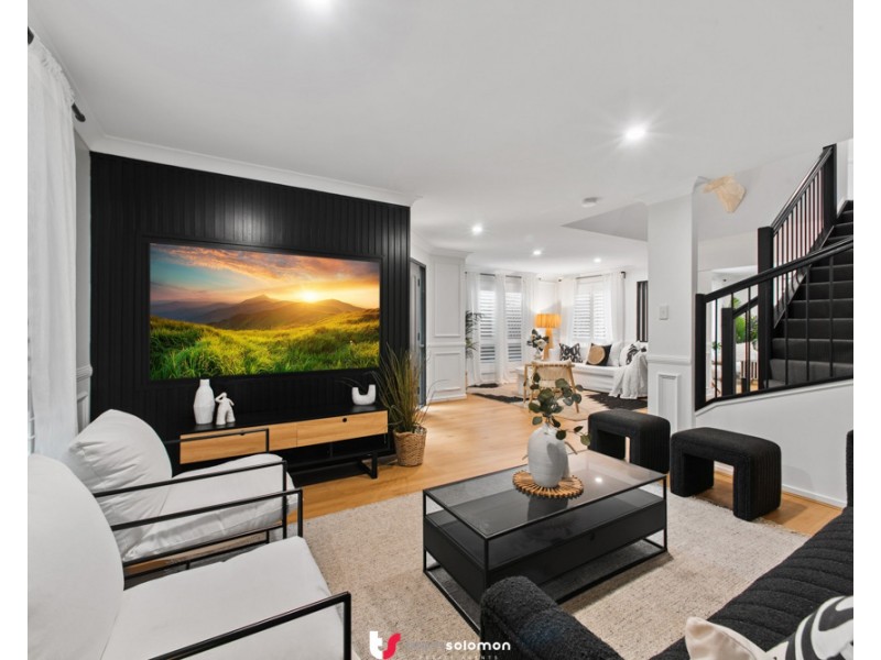 2 Shaw Place, Redland Bay QLD 4165