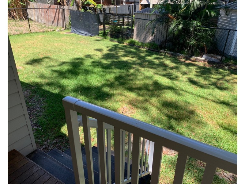 1 Cypress Street, Coochiemudlo Island QLD 4184