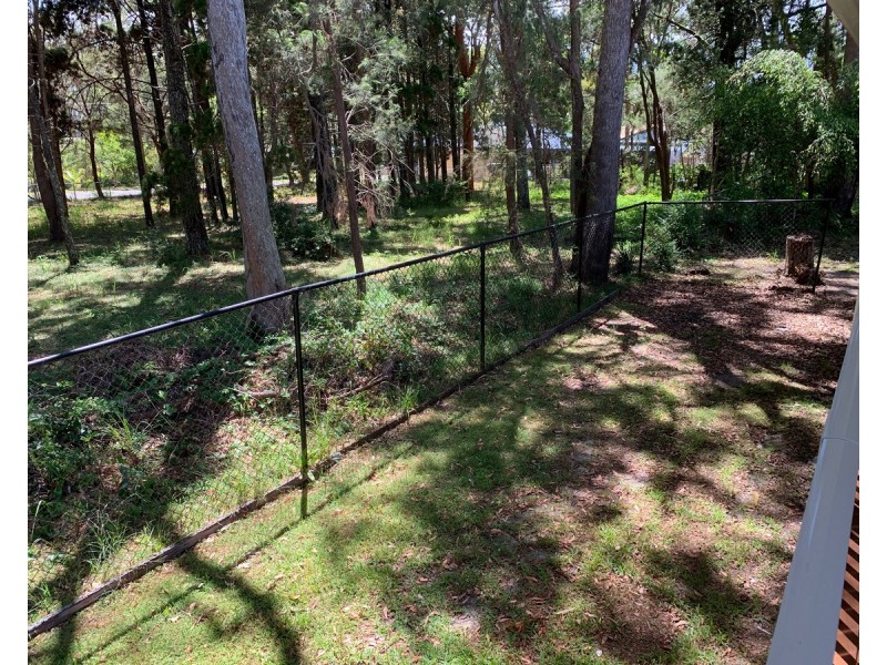 1 Cypress Street, Coochiemudlo Island QLD 4184