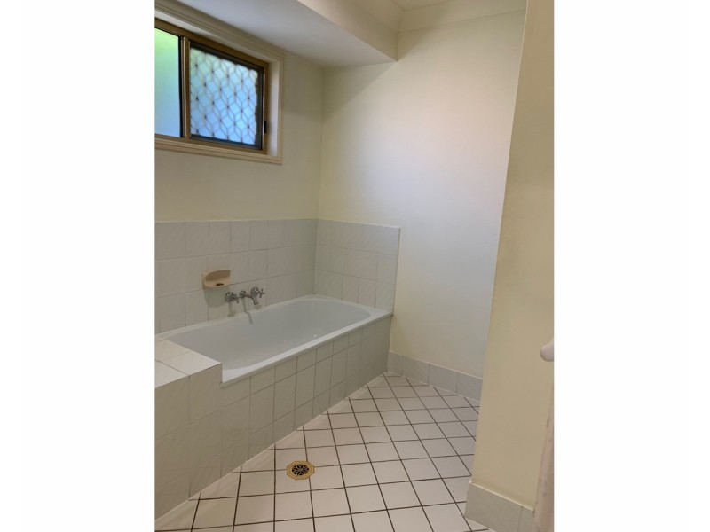 102 Channel Street South, Cleveland QLD 4163