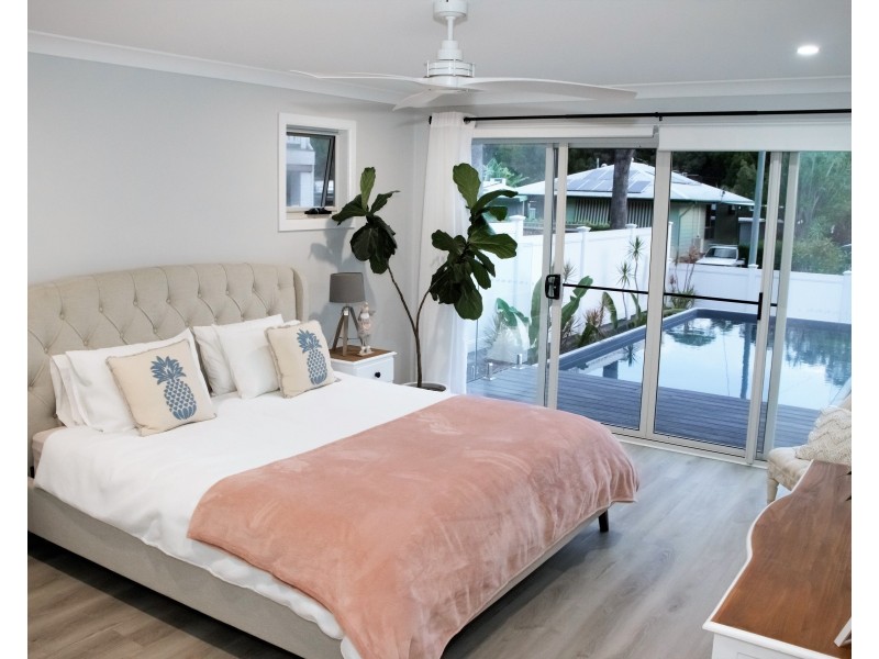 12 Merindah Street, Coochiemudlo Island QLD 4184